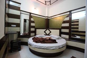 Hotel Mourya Deluxe, New Delhi 3